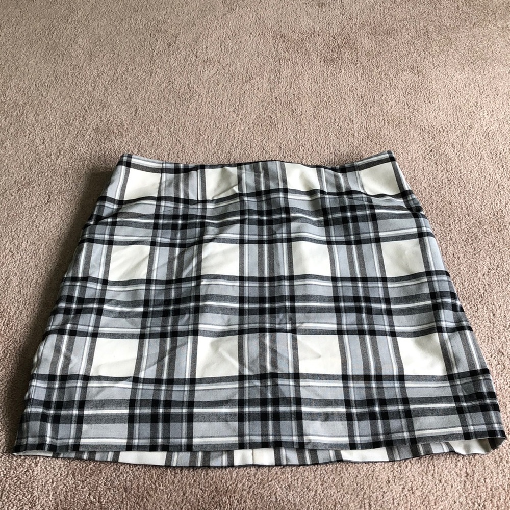 OutbackRed Skirt plaid black and white